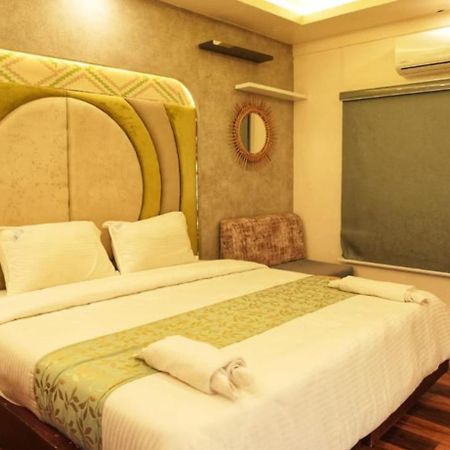 Hotel Victoria Houseboats Alappuzha Exterior foto